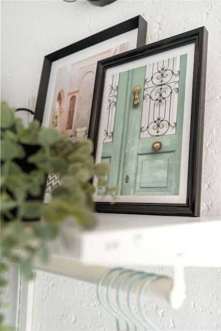 נויוויד Tiny Apartment With Spacious Terrace On The Rhine מראה חיצוני תמונה